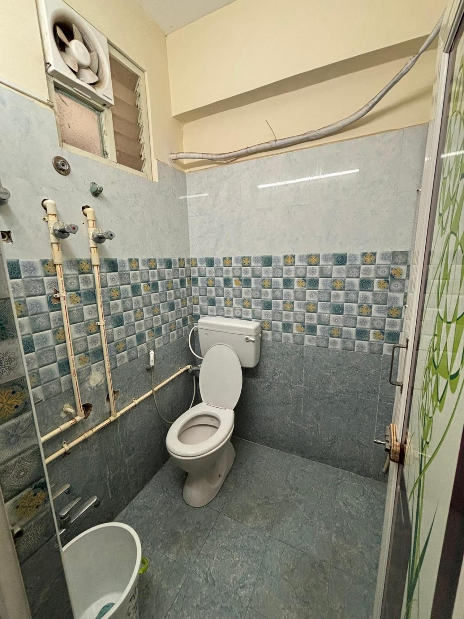 Srinivasa Hotel Τιρουπάτι Εξωτερικό φωτογραφία