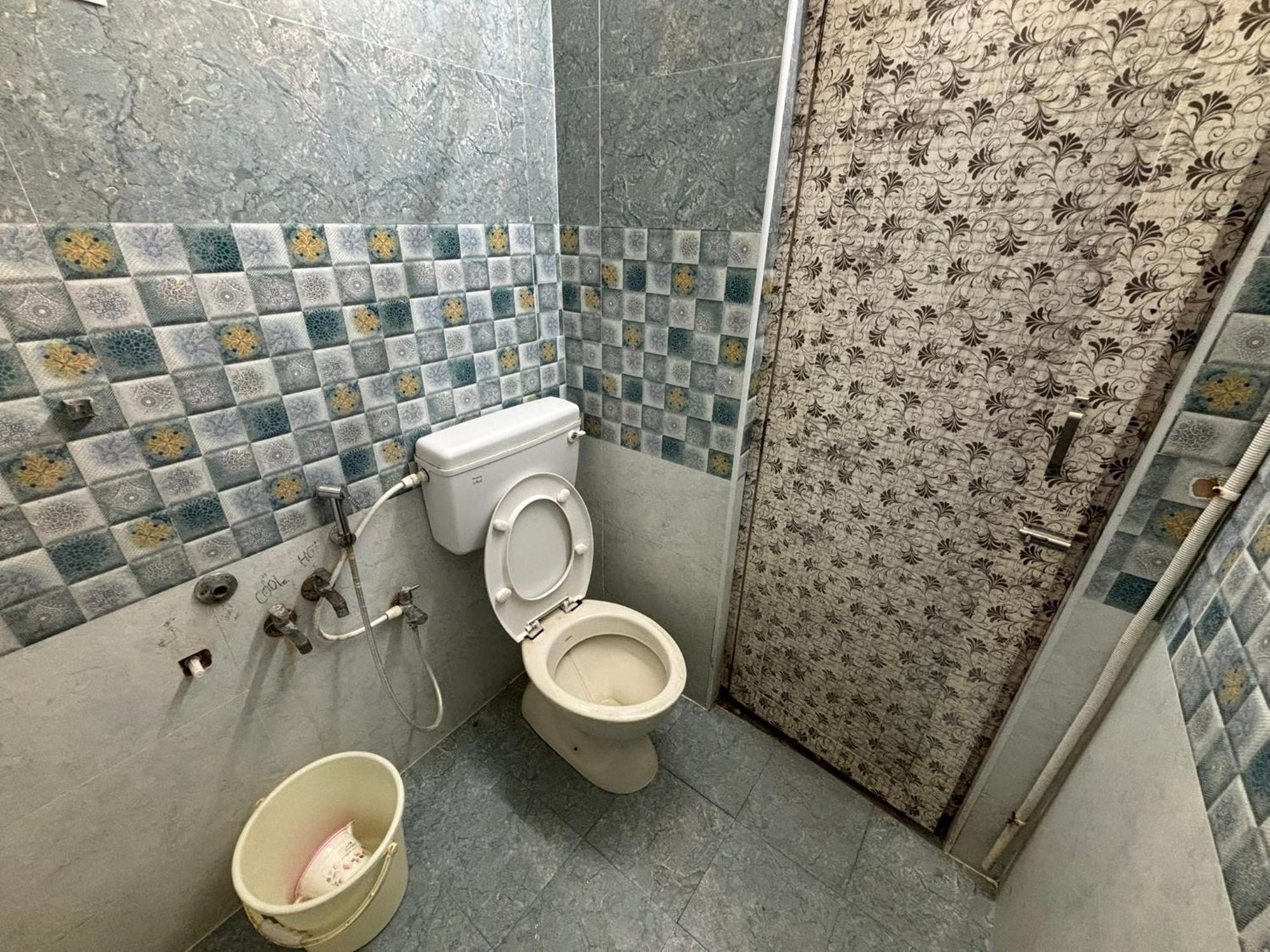 Srinivasa Hotel Τιρουπάτι Εξωτερικό φωτογραφία